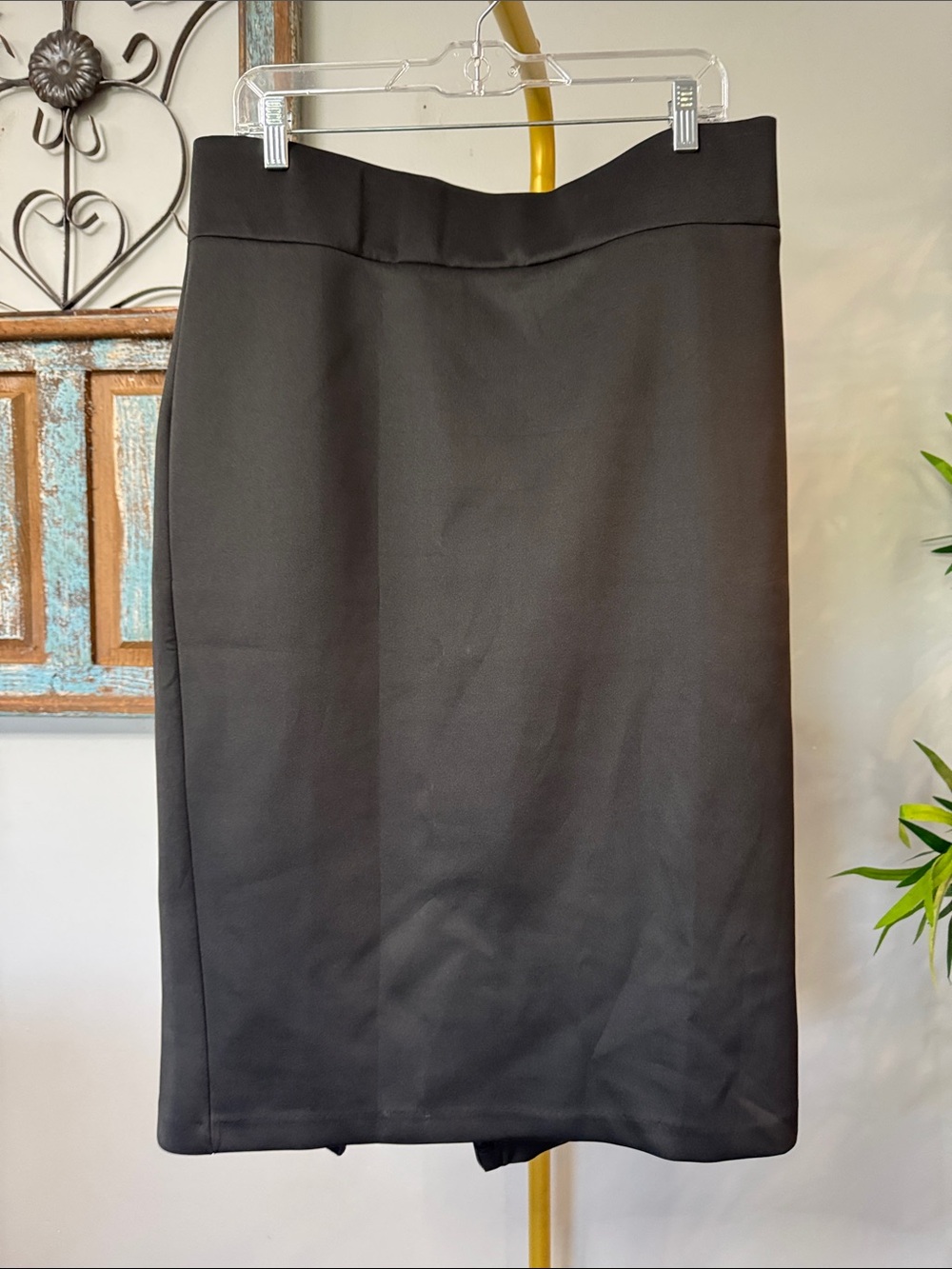 Eloquii Black Pencil with zippered back slit Skirt NWOT 16